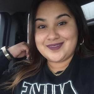 Meet your Posher, Esperanza